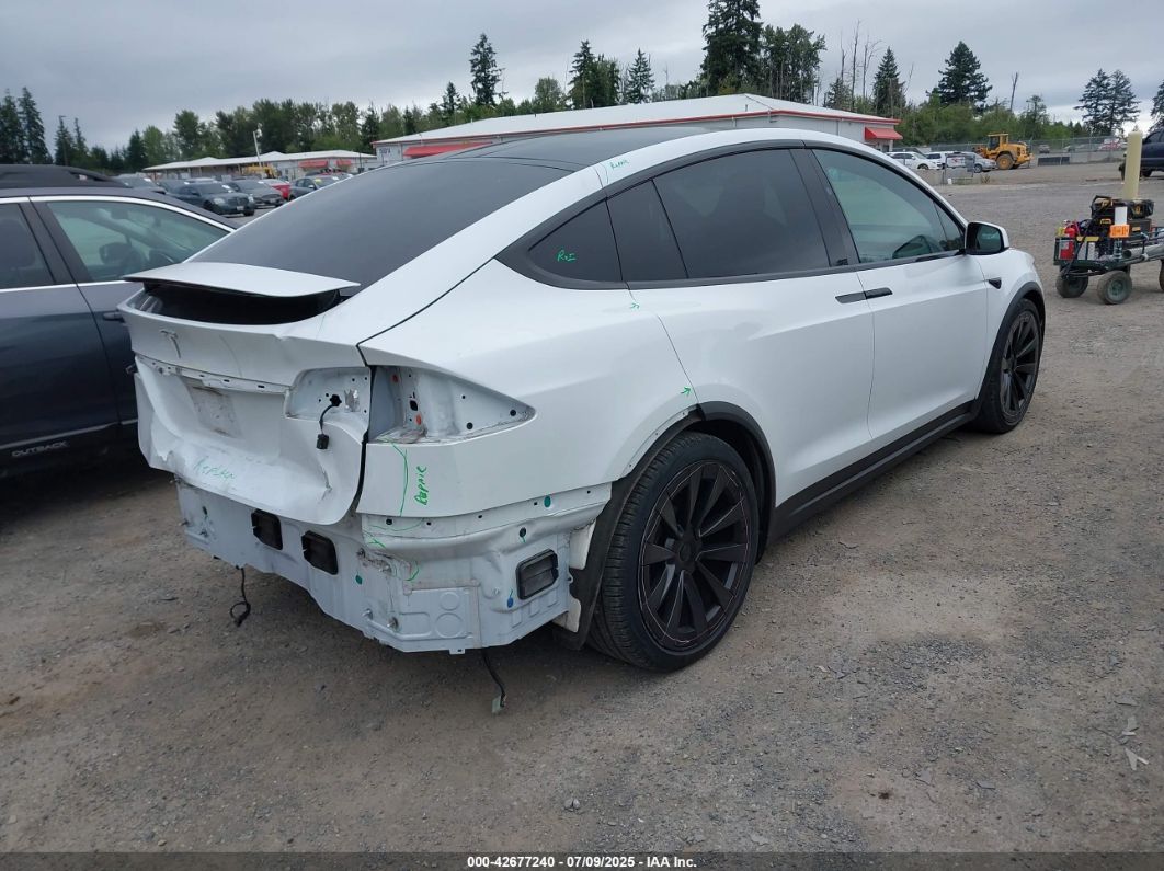 Tesla Model X 2022