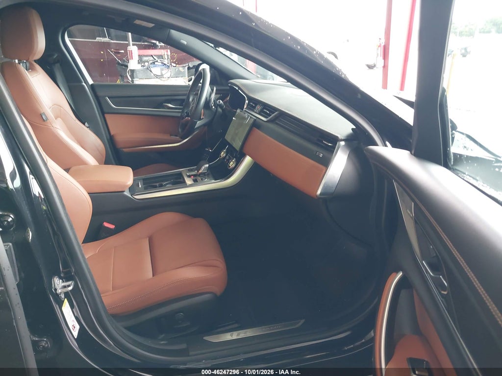 Jaguar XF 2023