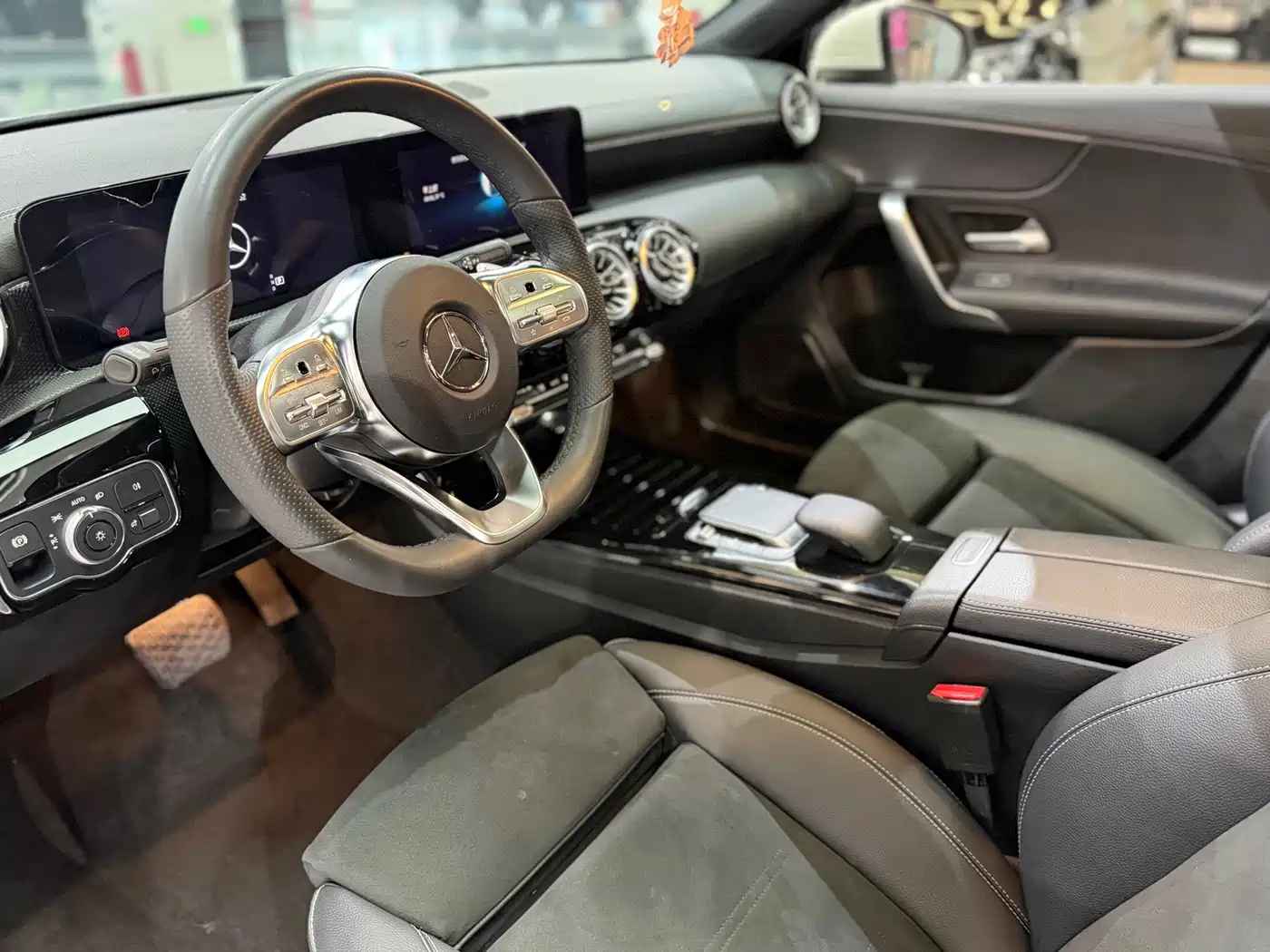 Mercedes-Benz A-Класс 2023