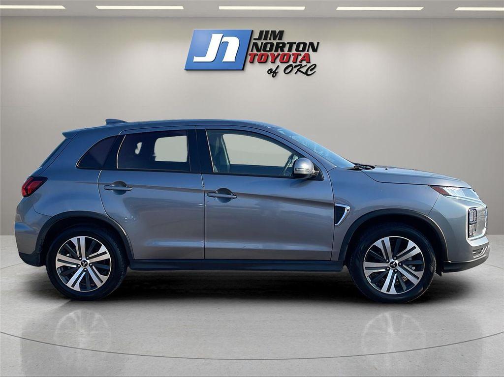 Mitsubishi Outlander Sport 2024