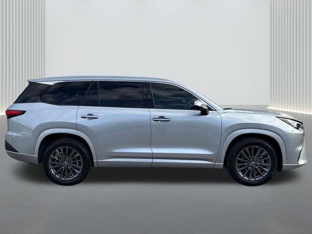 Lexus TX 2024