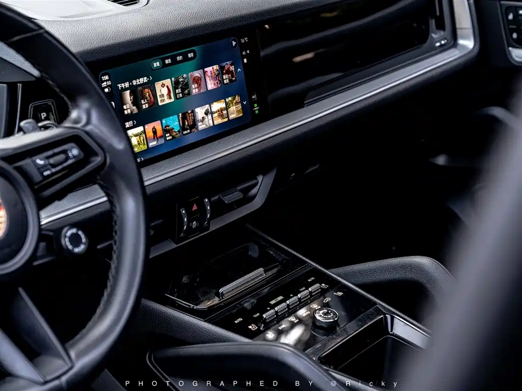 Porsche Cayenne 2024