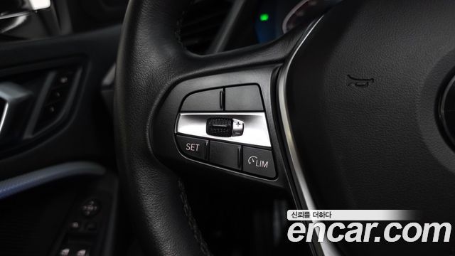 BMW 1 серии 2021