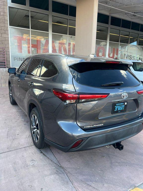 Toyota Highlander 2021