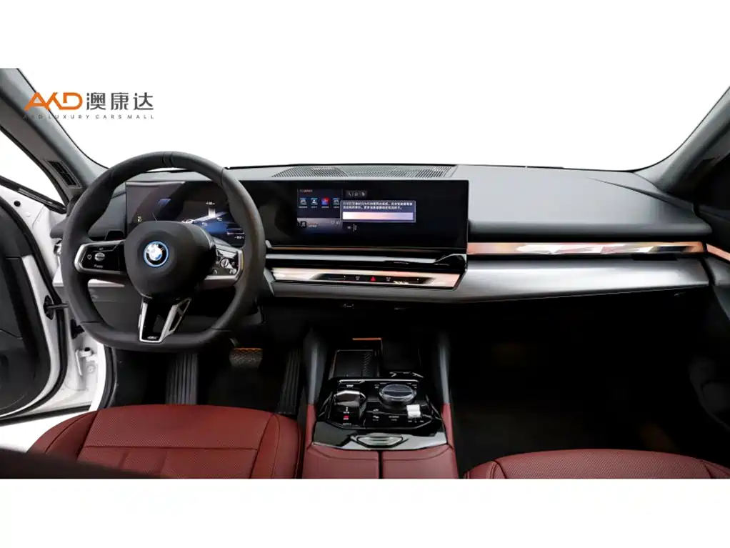 BMW i5 2025