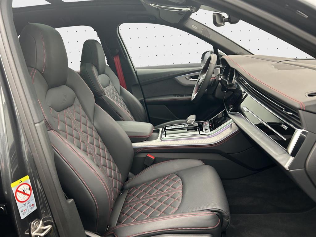Audi SQ7 2025