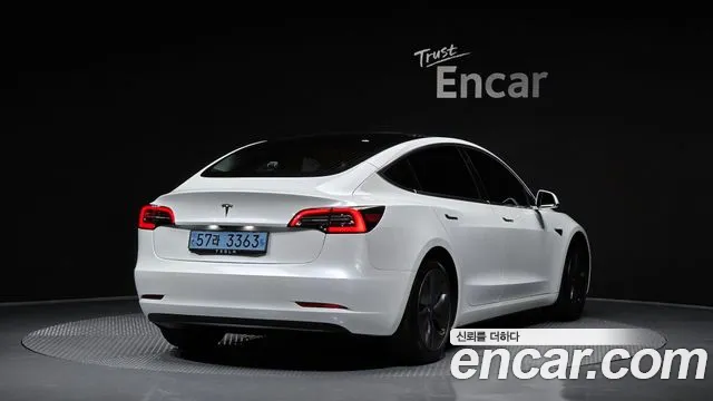 Tesla Model 3 2020