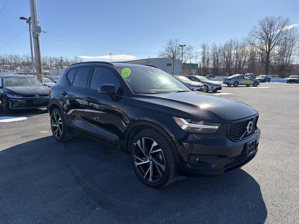 Volvo XC40 2021
