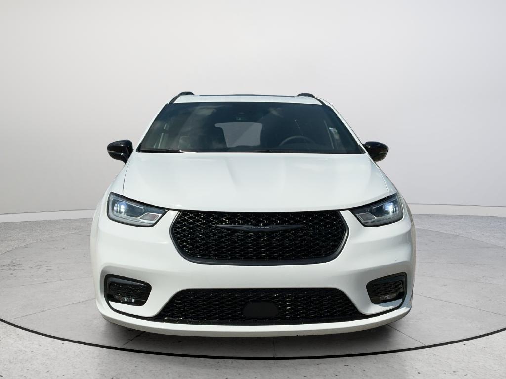 Chrysler Pacifica 2025