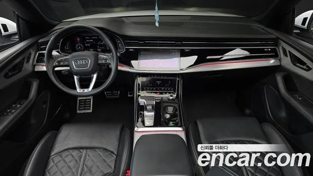 Audi Q8 2020