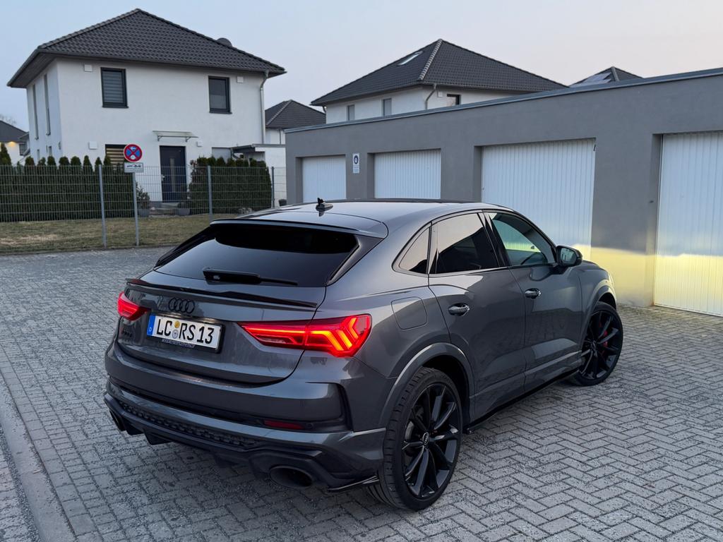 Audi RSQ3 2022