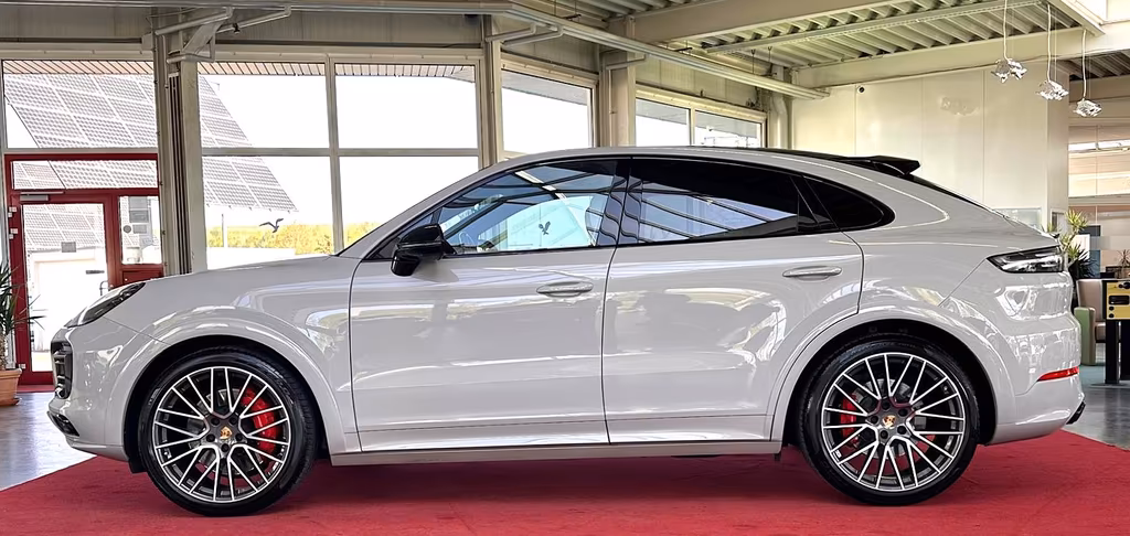 Porsche Cayenne 2023