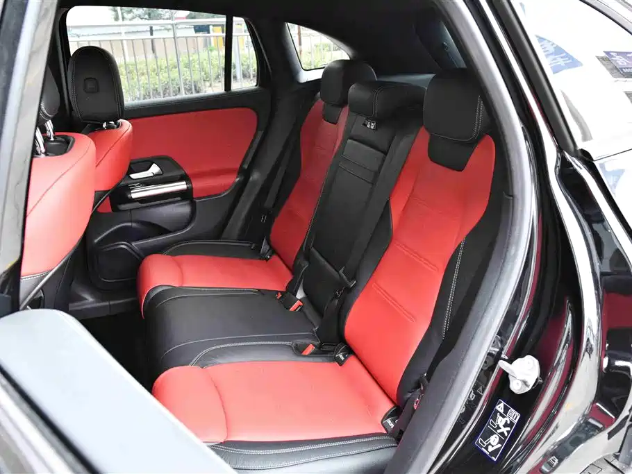Mercedes-Benz GLA AMG 2023