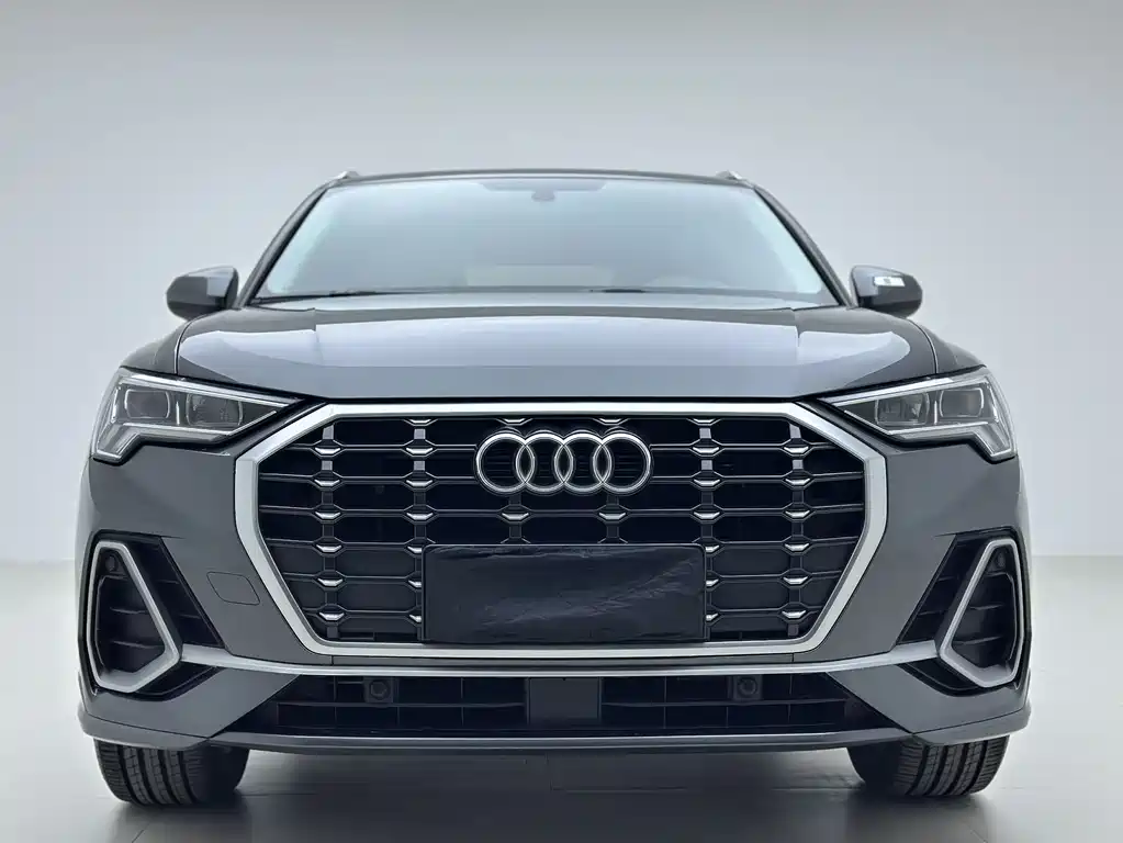 Audi Q3 2021