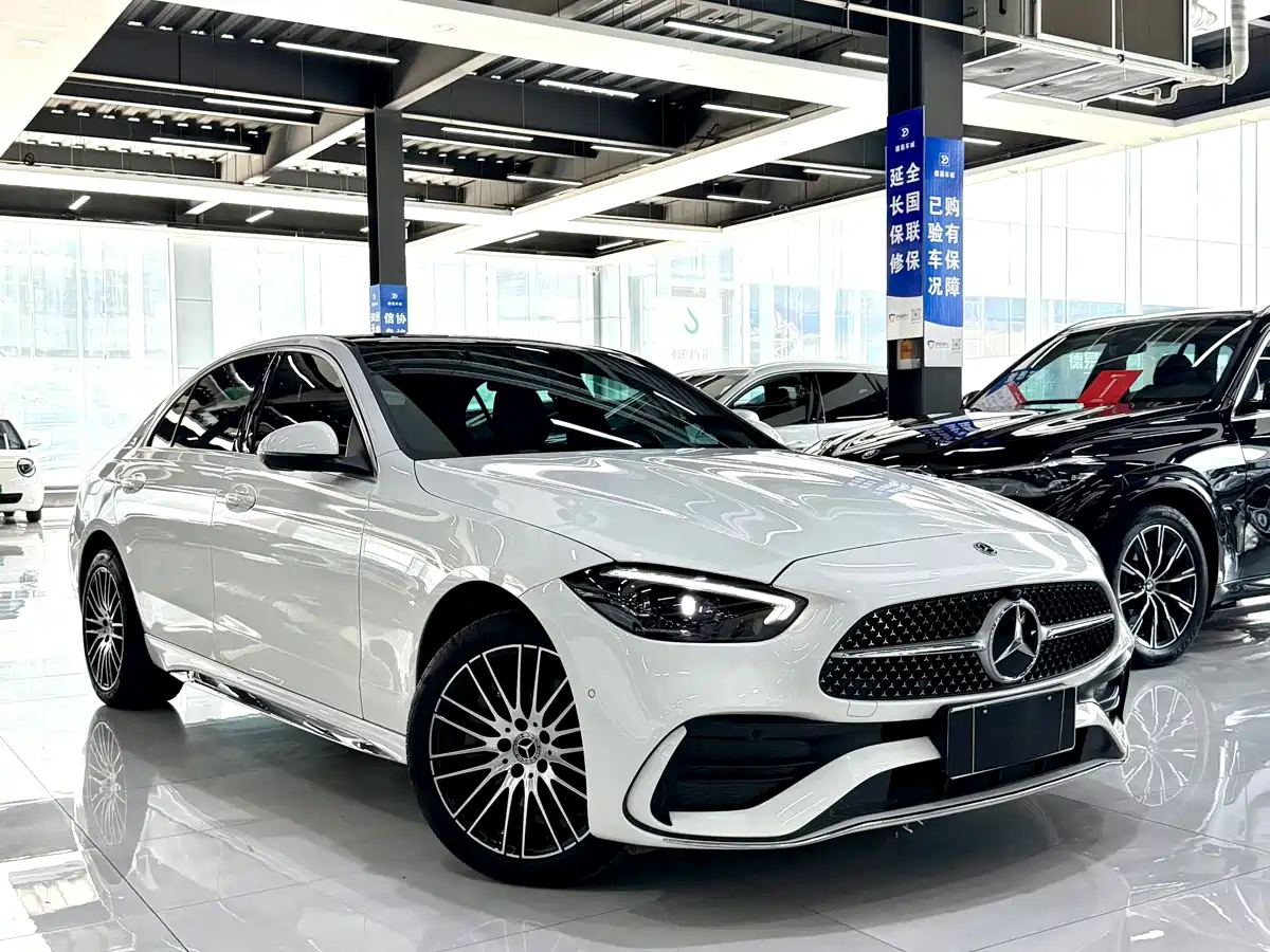 Mercedes-Benz C-Класс 2025