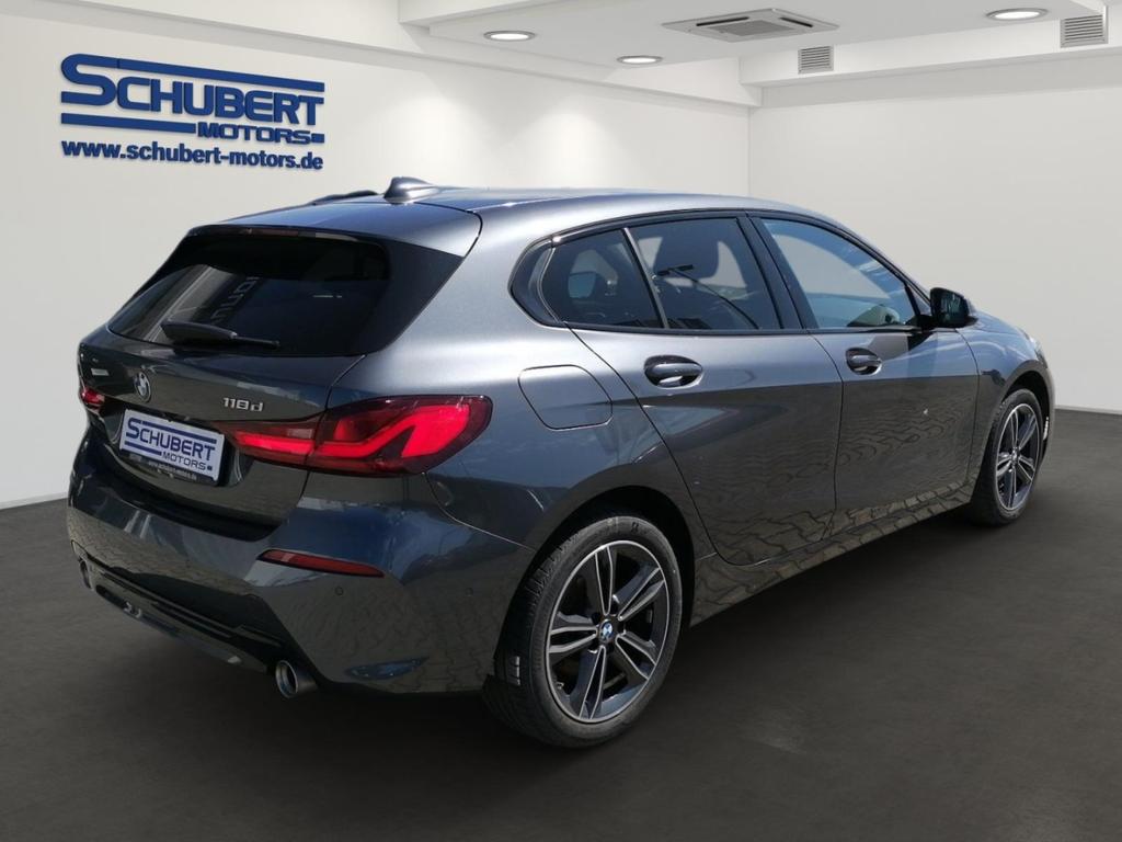 BMW 118 2021