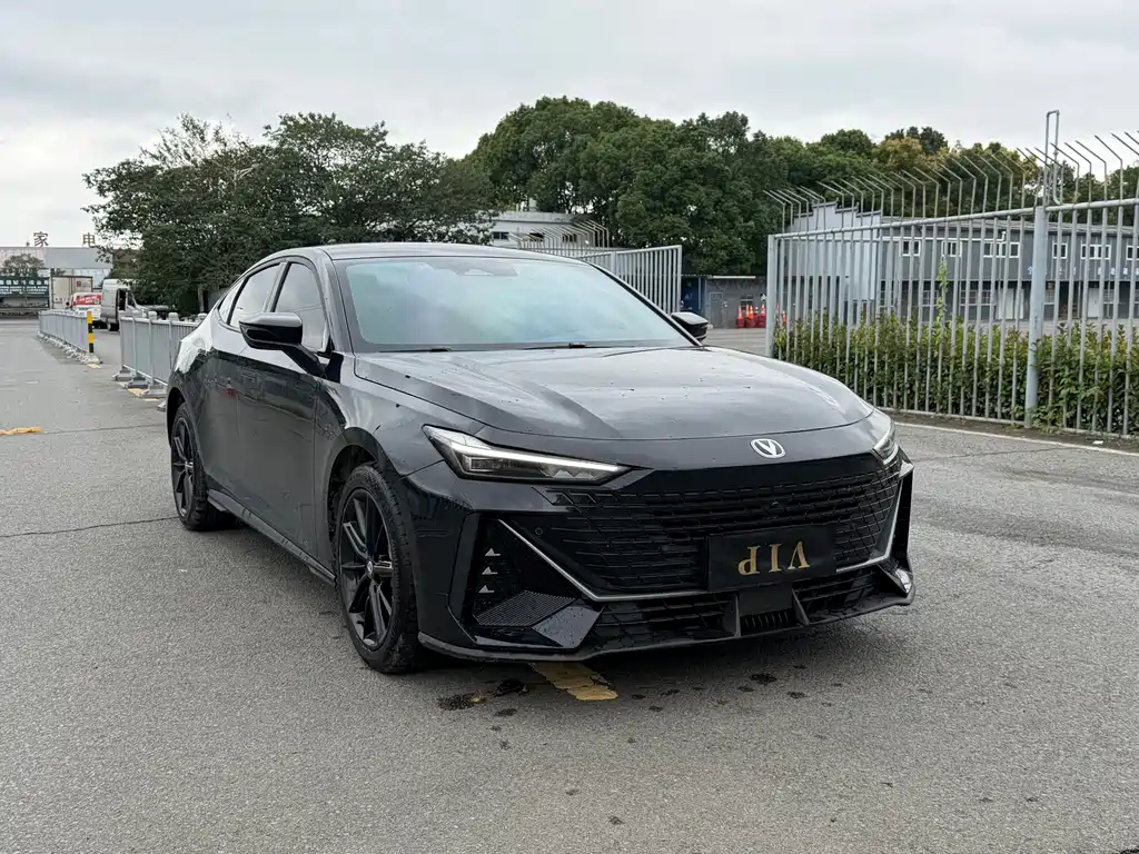 Changan UNI-V 2024