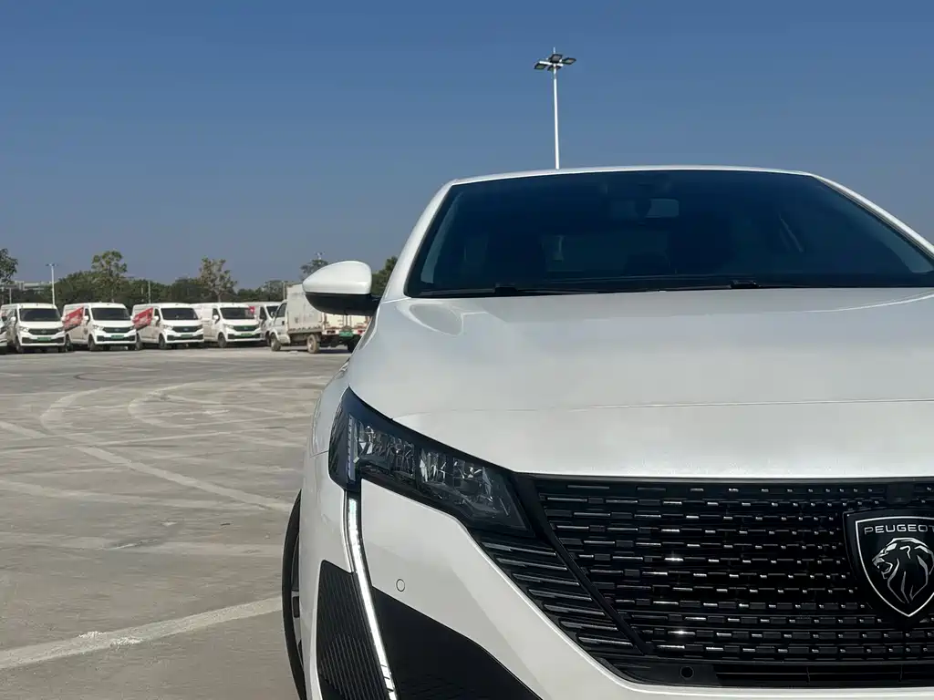 Peugeot 408 2024
