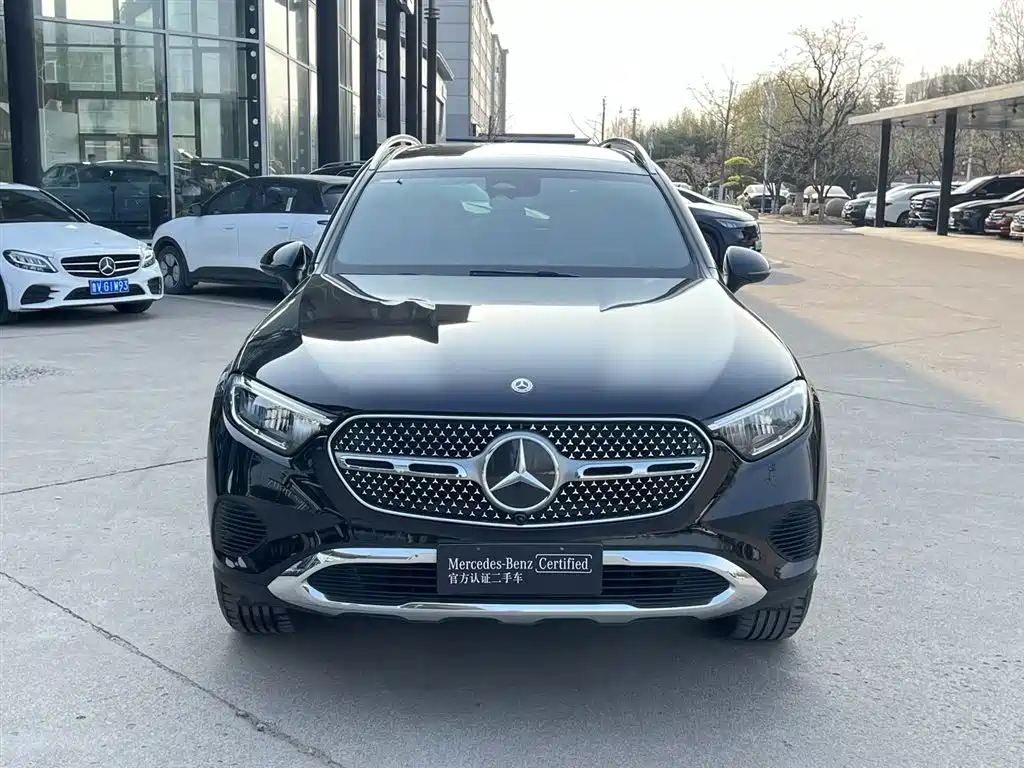 Mercedes-Benz GLC 2023