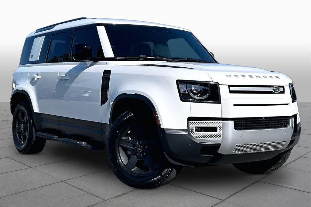 Land Rover Defender 2023
