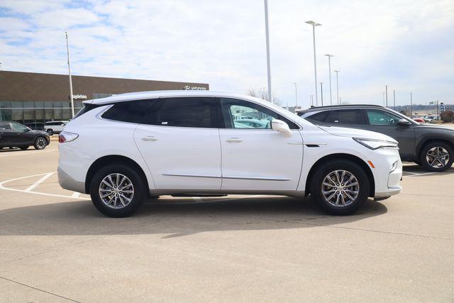 Buick Enclave 2024