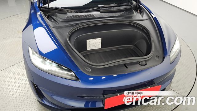 Tesla Model 3 2024
