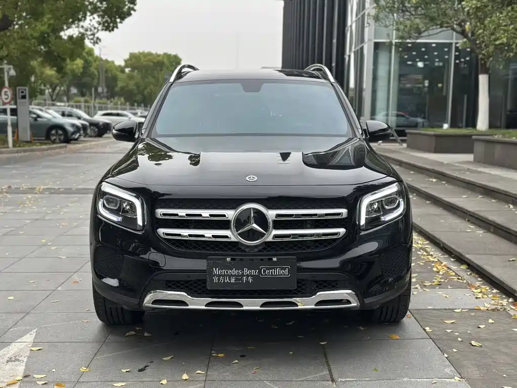Mercedes-Benz GLB 2023
