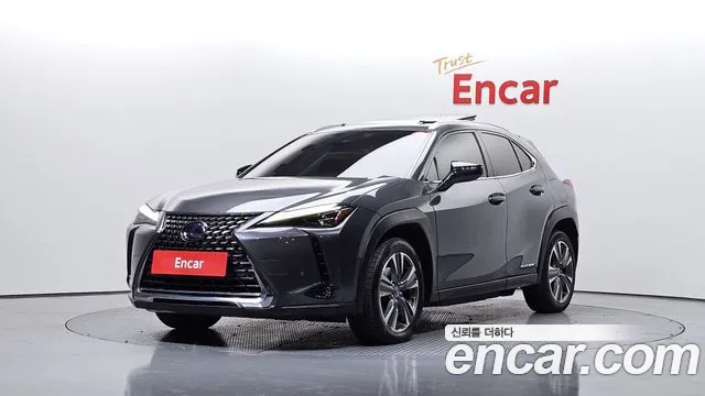 Lexus UX 2022
