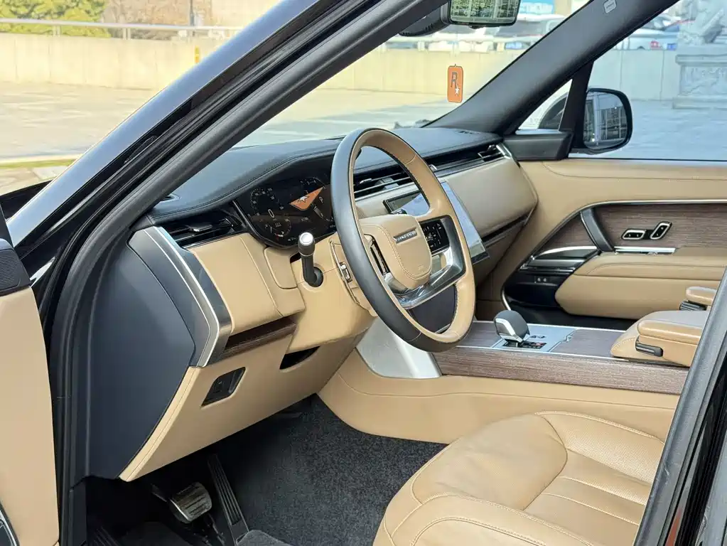 Land Rover Range Rover 2023
