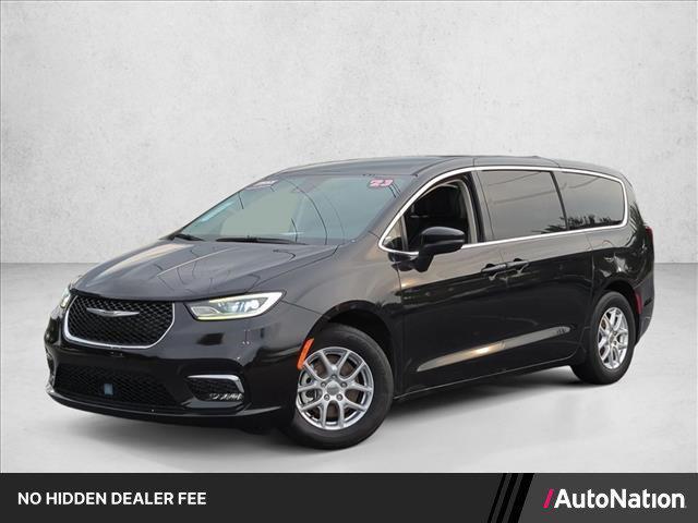 Chrysler Pacifica 2023