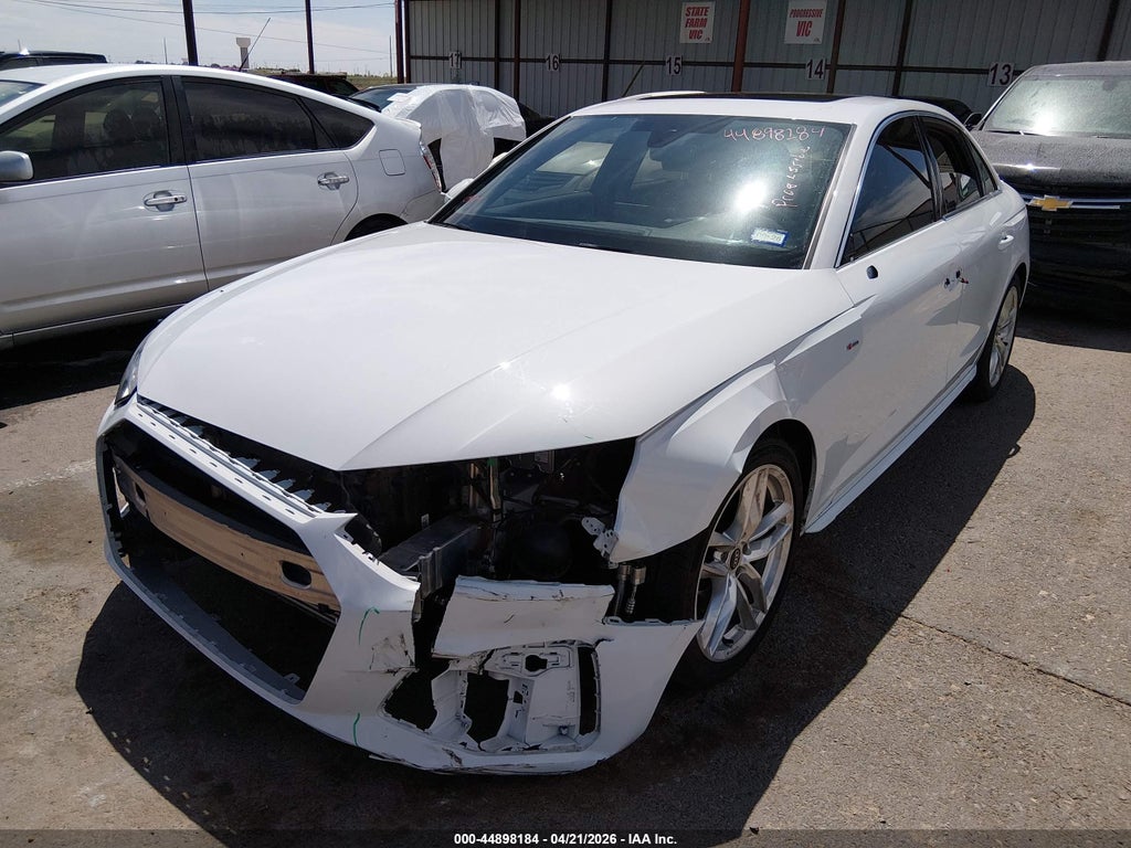 Audi A4 2023