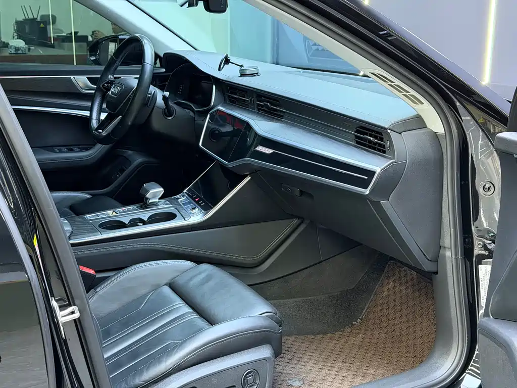 Audi A6 2021