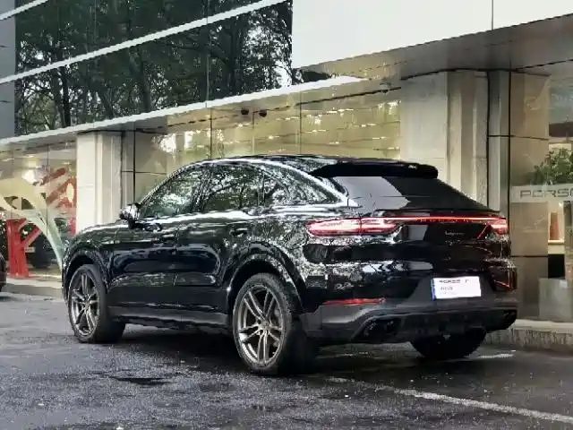 Porsche Cayenne 2023
