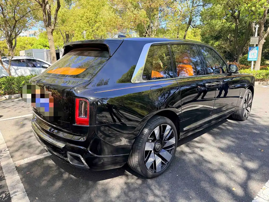 Rolls-Royce Cullinan 2025