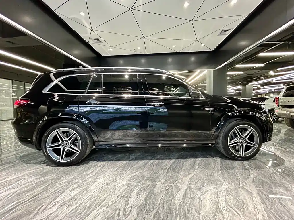 Mercedes-Benz GLS 2023