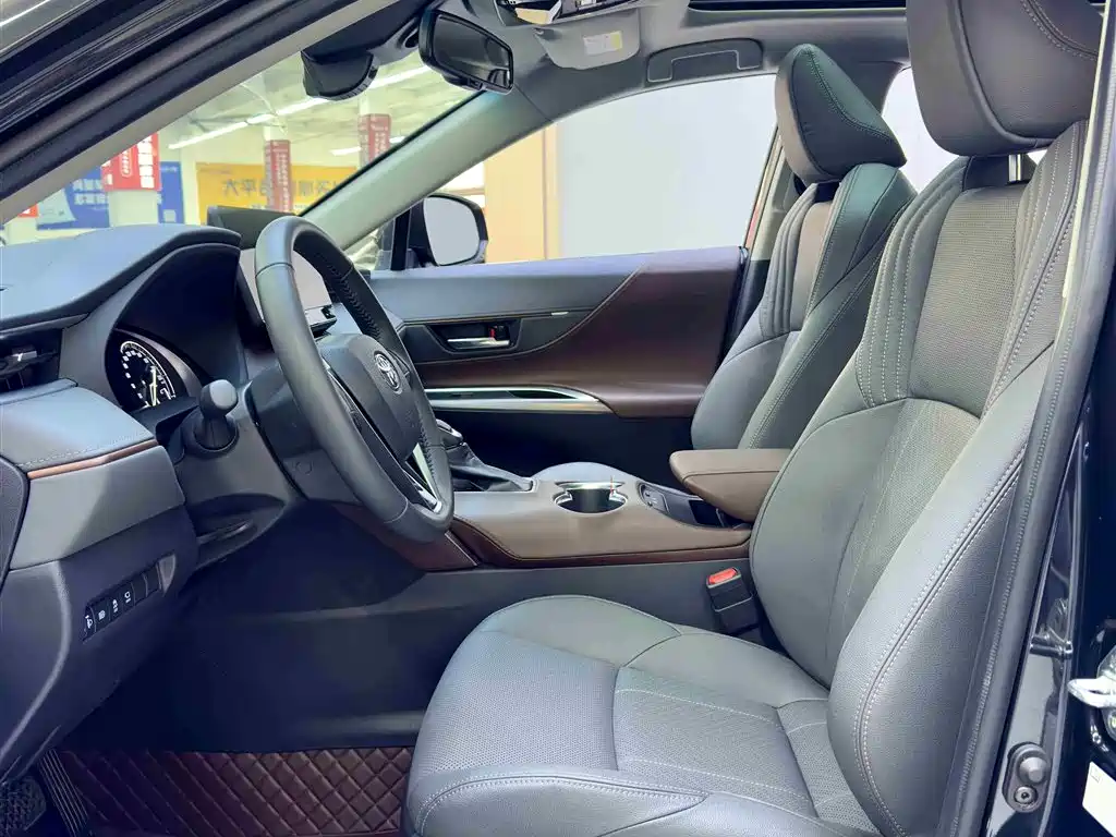 Toyota Harrier 2022