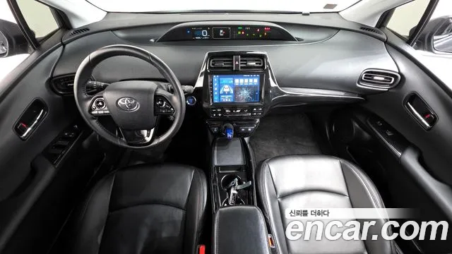 Toyota Prius 2021