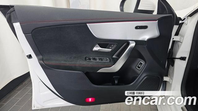 Mercedes-Benz CLA 2022