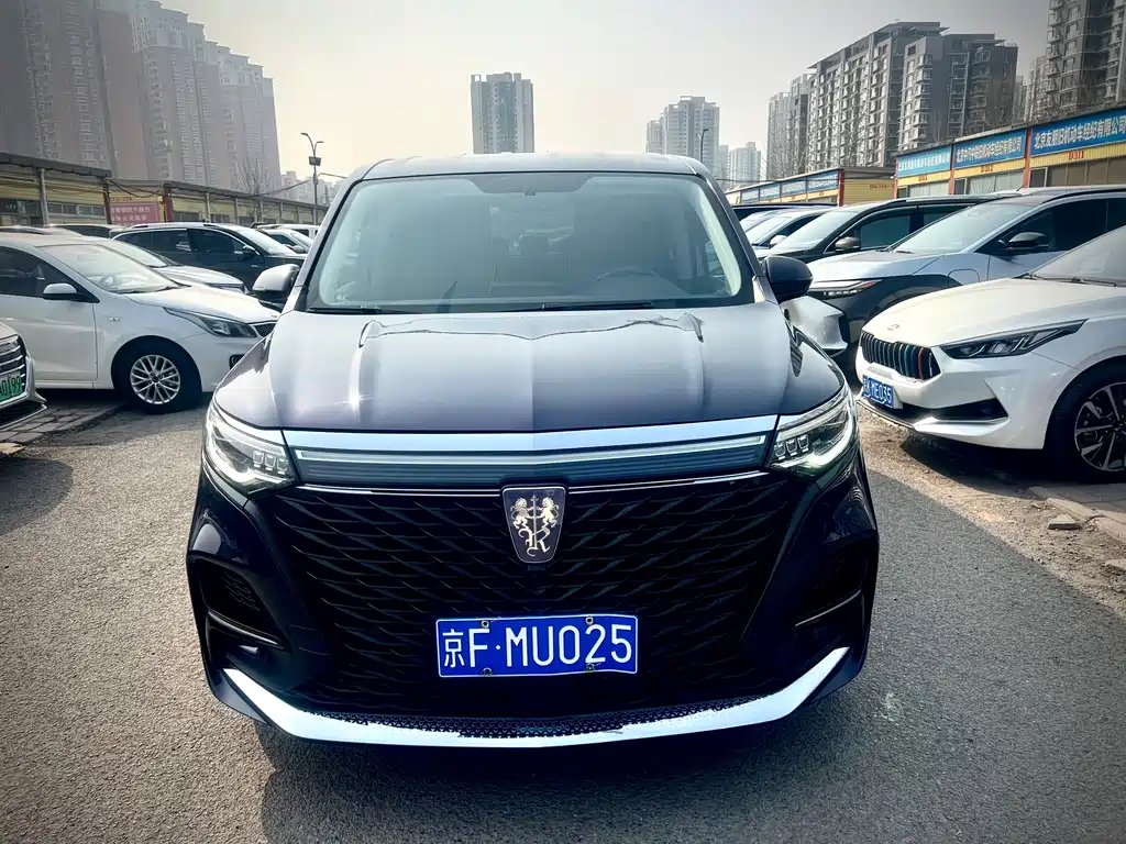 Roewe iMAX8 2022