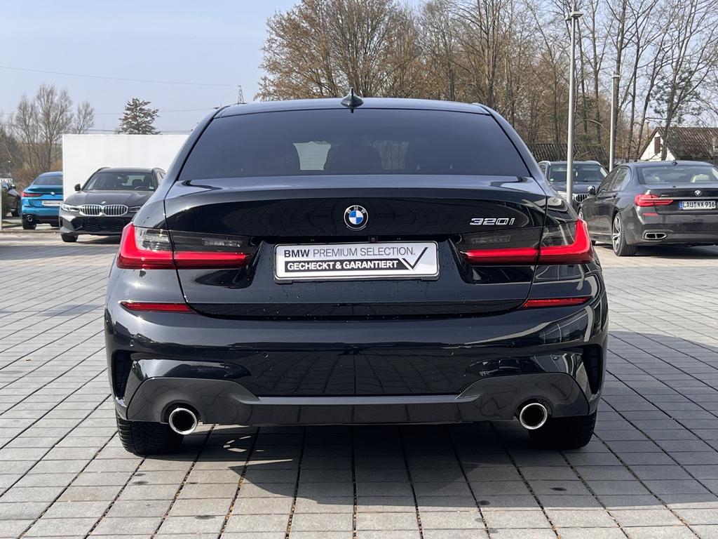 BMW 320 2022