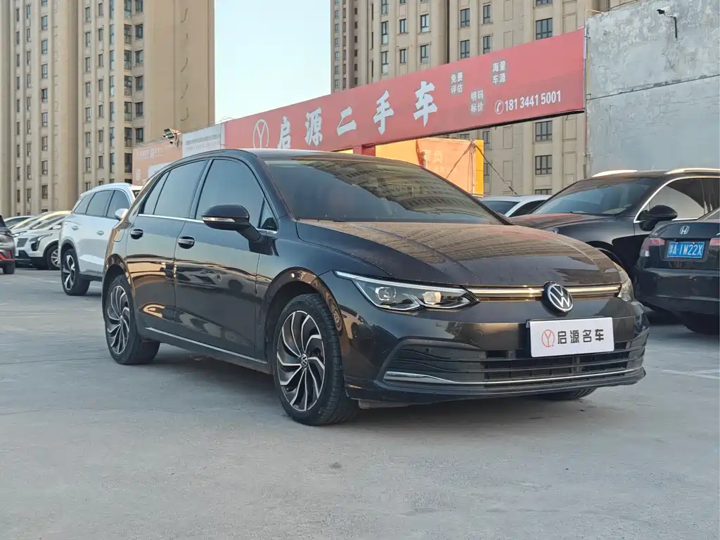 Volkswagen Golf 2021