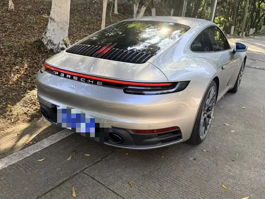 Porsche 911 2021