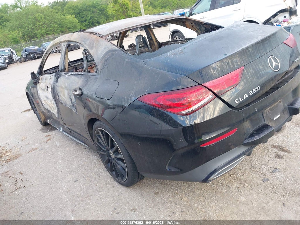 Mercedes-Benz CLA 2022