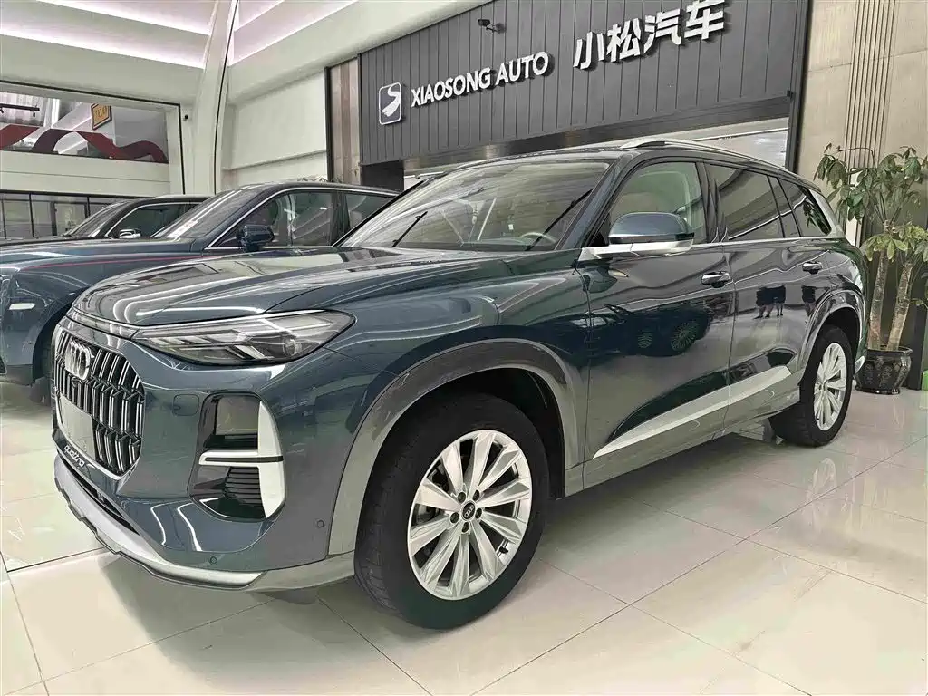 Audi Q6 2024