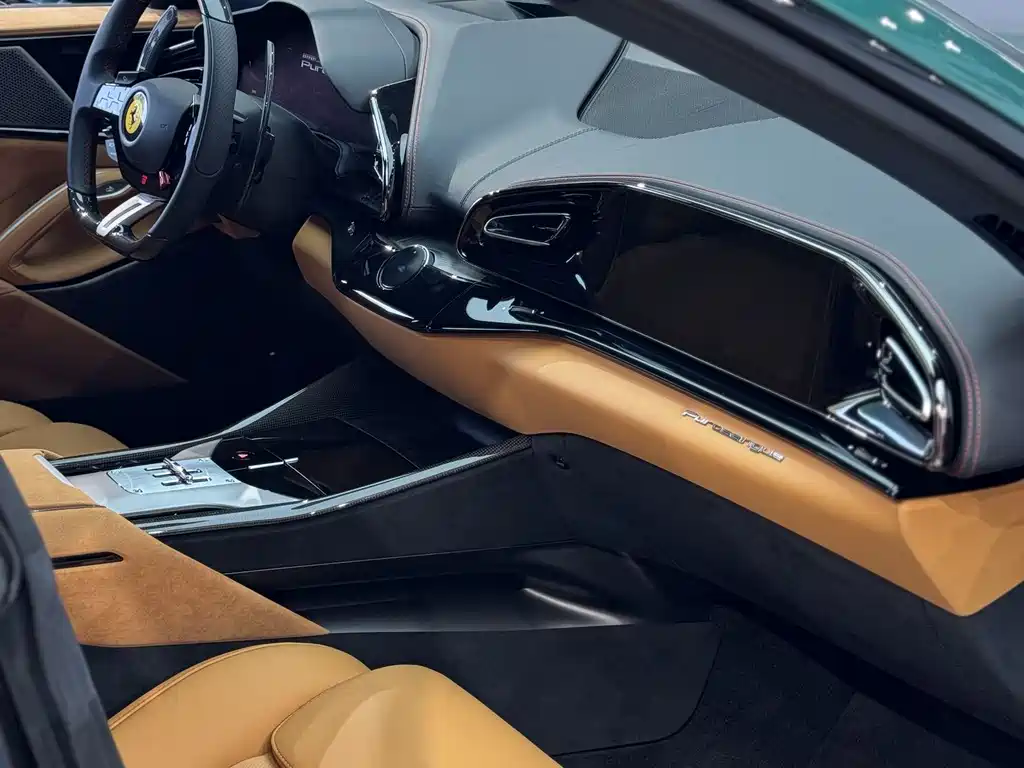 Ferrari Purosangue 2025