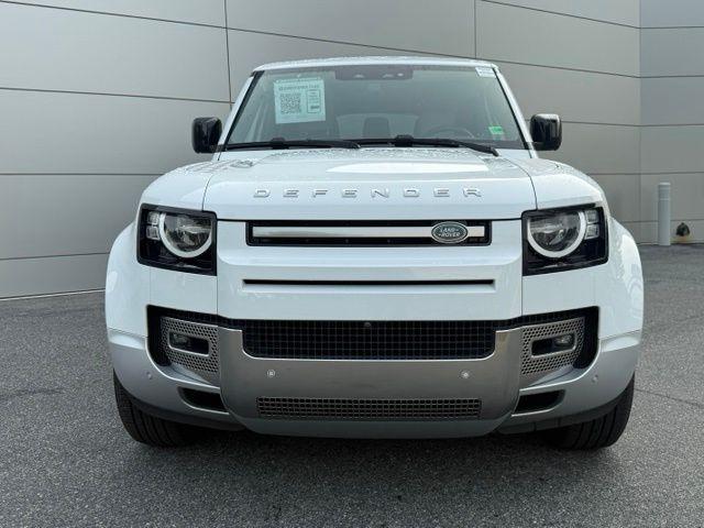 Land Rover Defender 2023