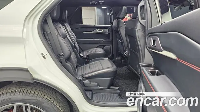 Ford Explorer 2024