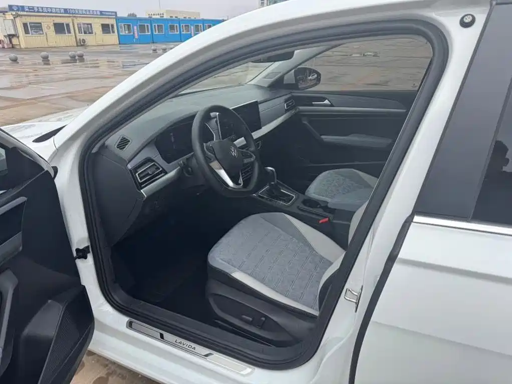 Volkswagen Lavida 2023