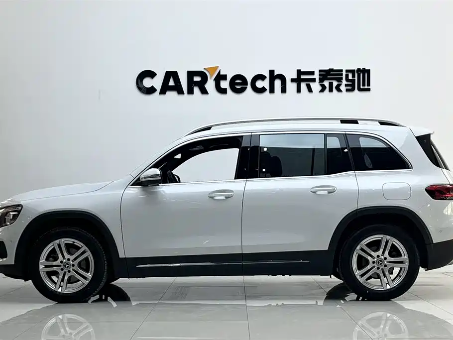 Mercedes-Benz GLB 2021