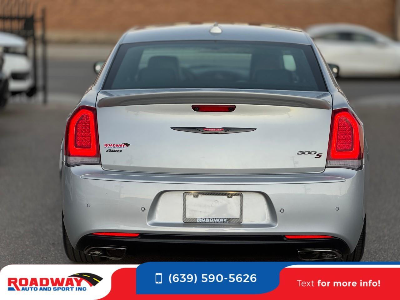 Chrysler 300 2023